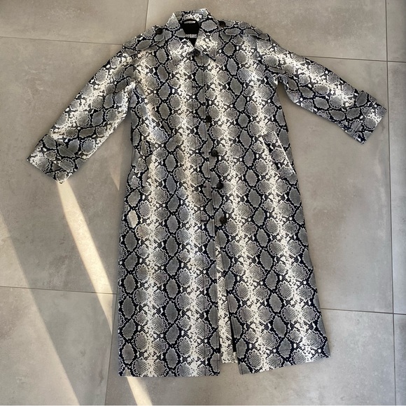 NWT APPARIS INGRID PYTHON TRENCH COAT - Picture 3 of 15